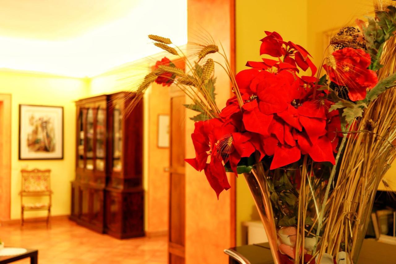 Borgo Dei Castelli Hotel Grottaferrata Exterior photo